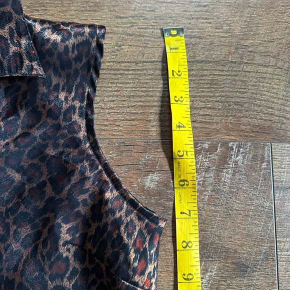 Women's Studio C Leopard Print Sleeveless Button Down Shirt S Brown Black - Picture 7 of 13